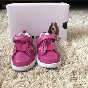 Size  6T Hush Puppies Sneakers